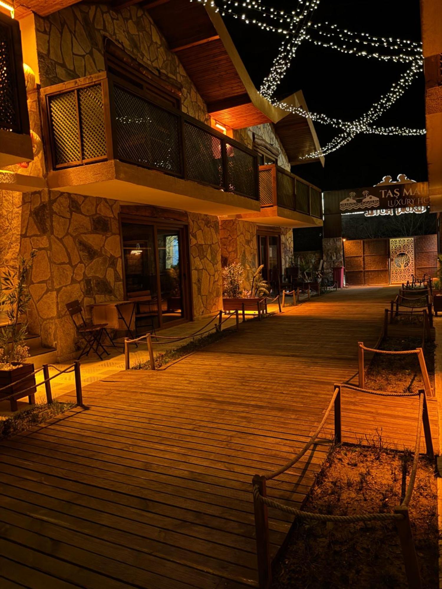Tas Mahall Luxury Hotel Ağva Zewnętrze zdjęcie